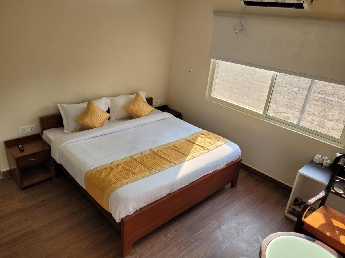 Corbett Veda Inn รามนาการ์ ภายนอก รูปภาพ