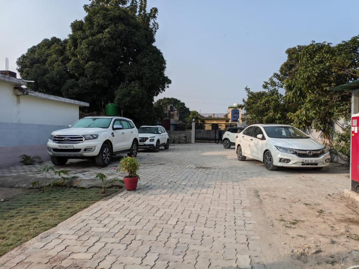 Corbett Veda Inn รามนาการ์ ภายนอก รูปภาพ