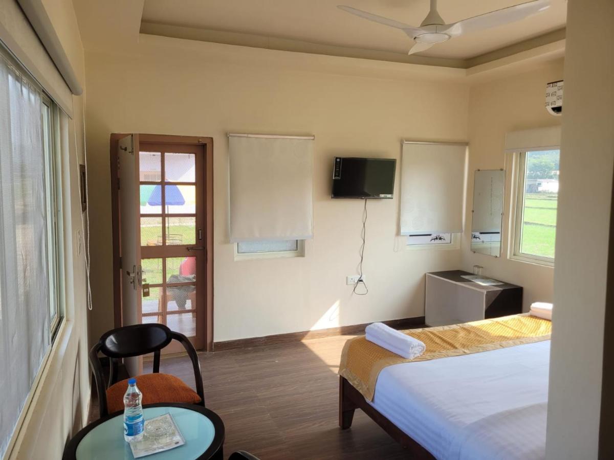 Corbett Veda Inn รามนาการ์ ภายนอก รูปภาพ