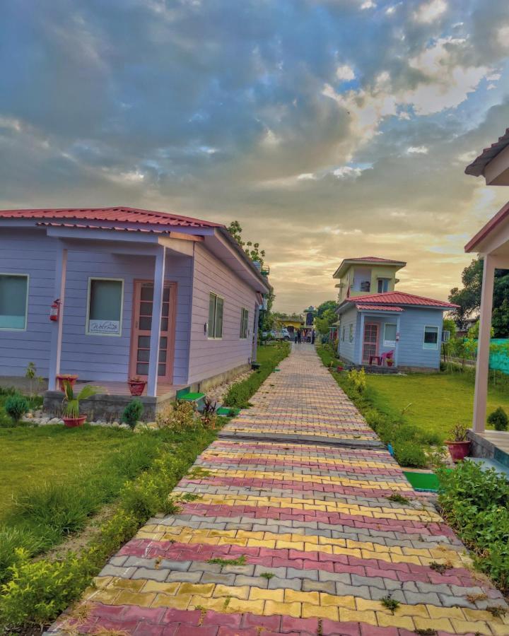 Corbett Veda Inn รามนาการ์ ภายนอก รูปภาพ