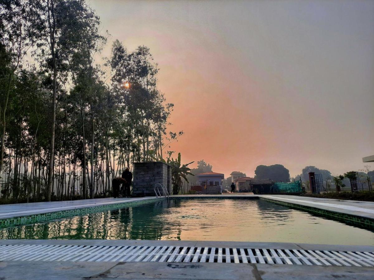 Corbett Veda Inn รามนาการ์ ภายนอก รูปภาพ