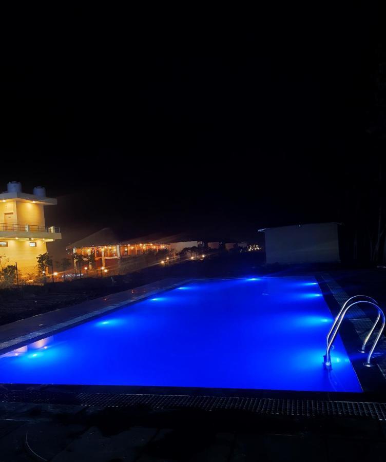 Corbett Veda Inn รามนาการ์ ภายนอก รูปภาพ
